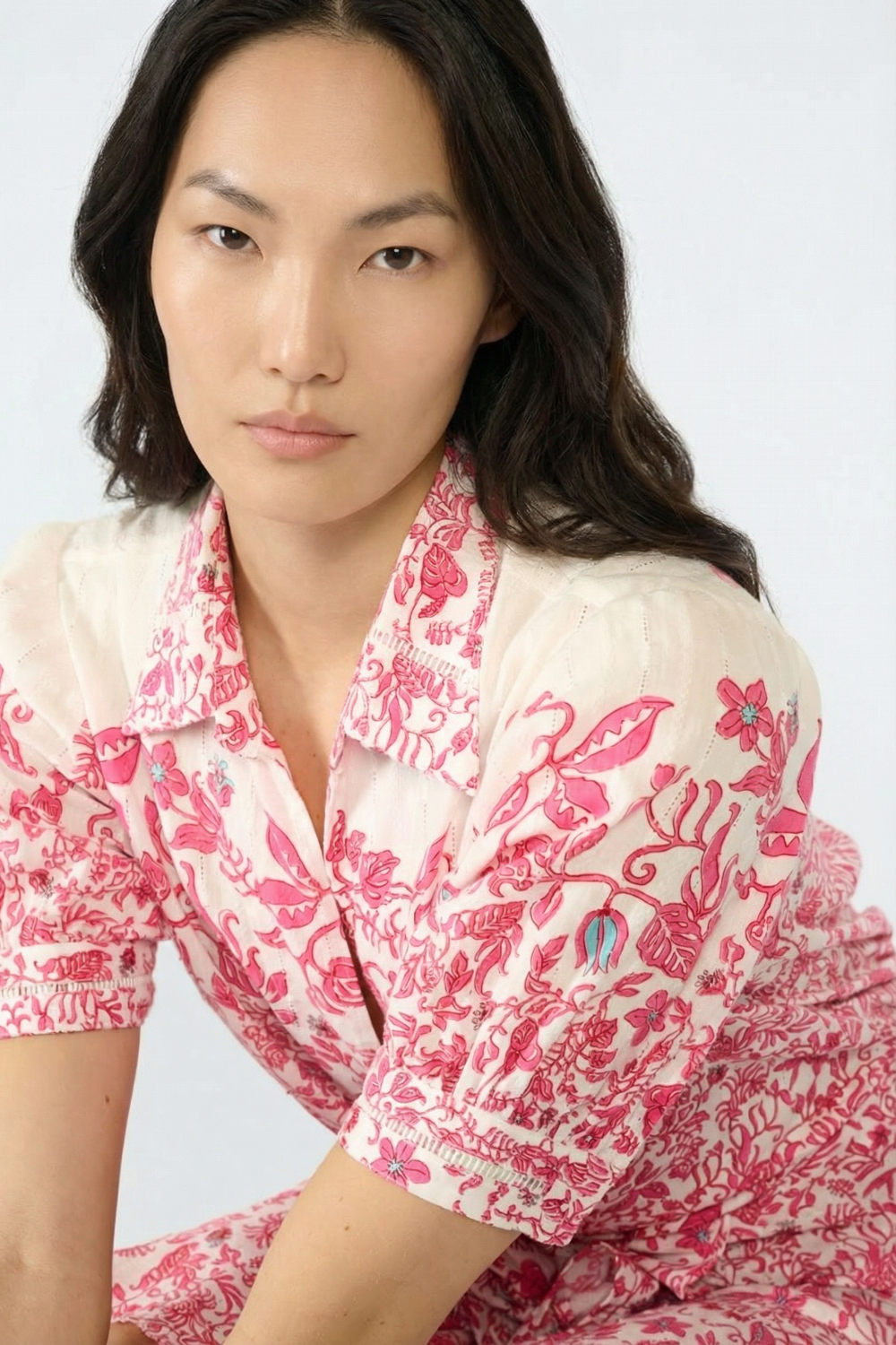 Pink Mini Dress Iris by Poupette St Barth featuring a stylish, lightweight design with a flowy silhouette and delicate Tiare floral accents.
