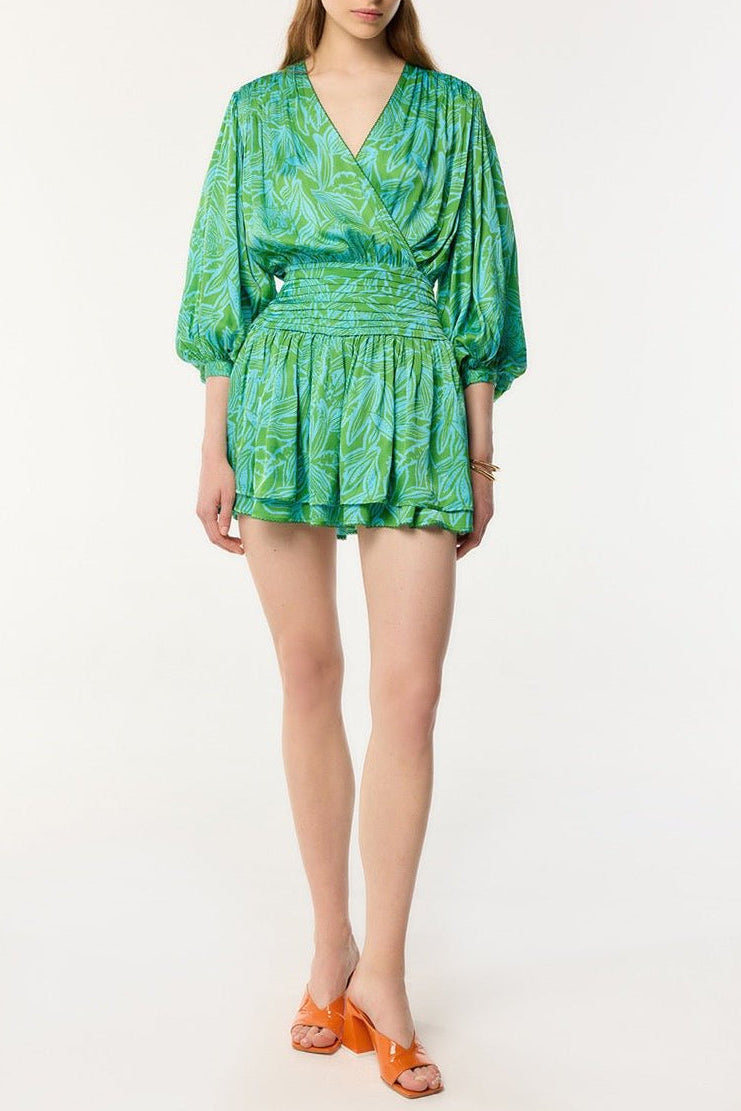 pop the balloon green dress Green Dress Girl Pop The Balloon