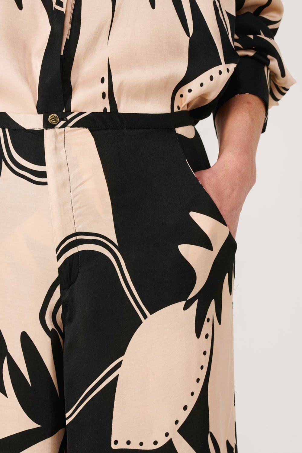 Pant Clea - Black Oasis