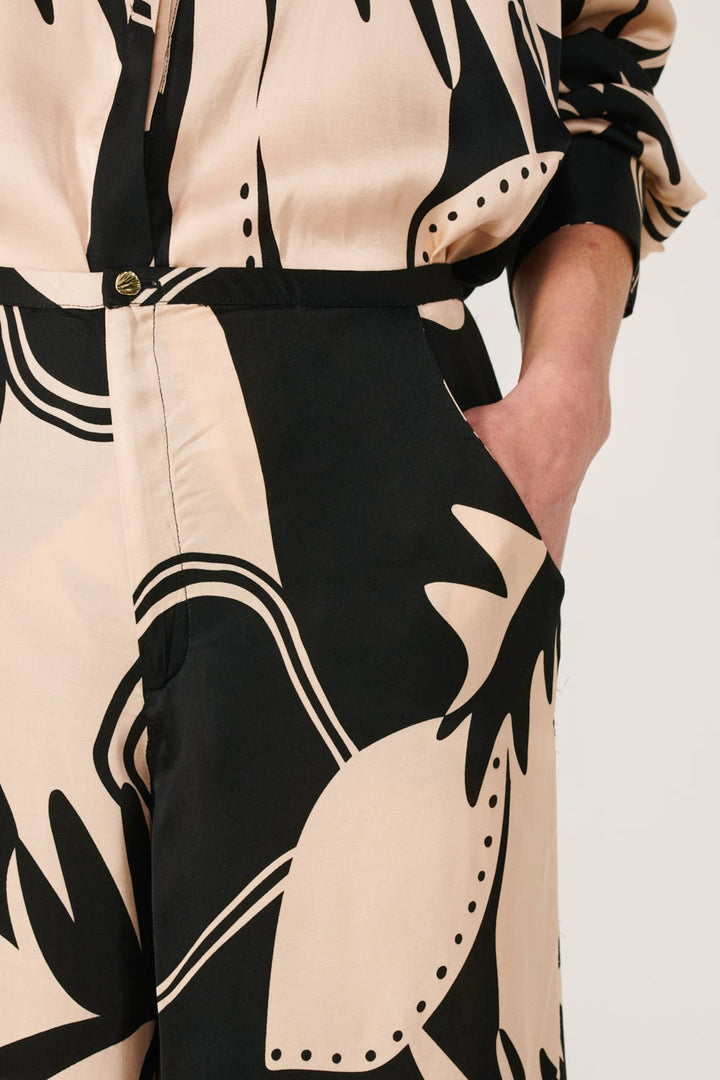 Pant Clea - Black Oasis