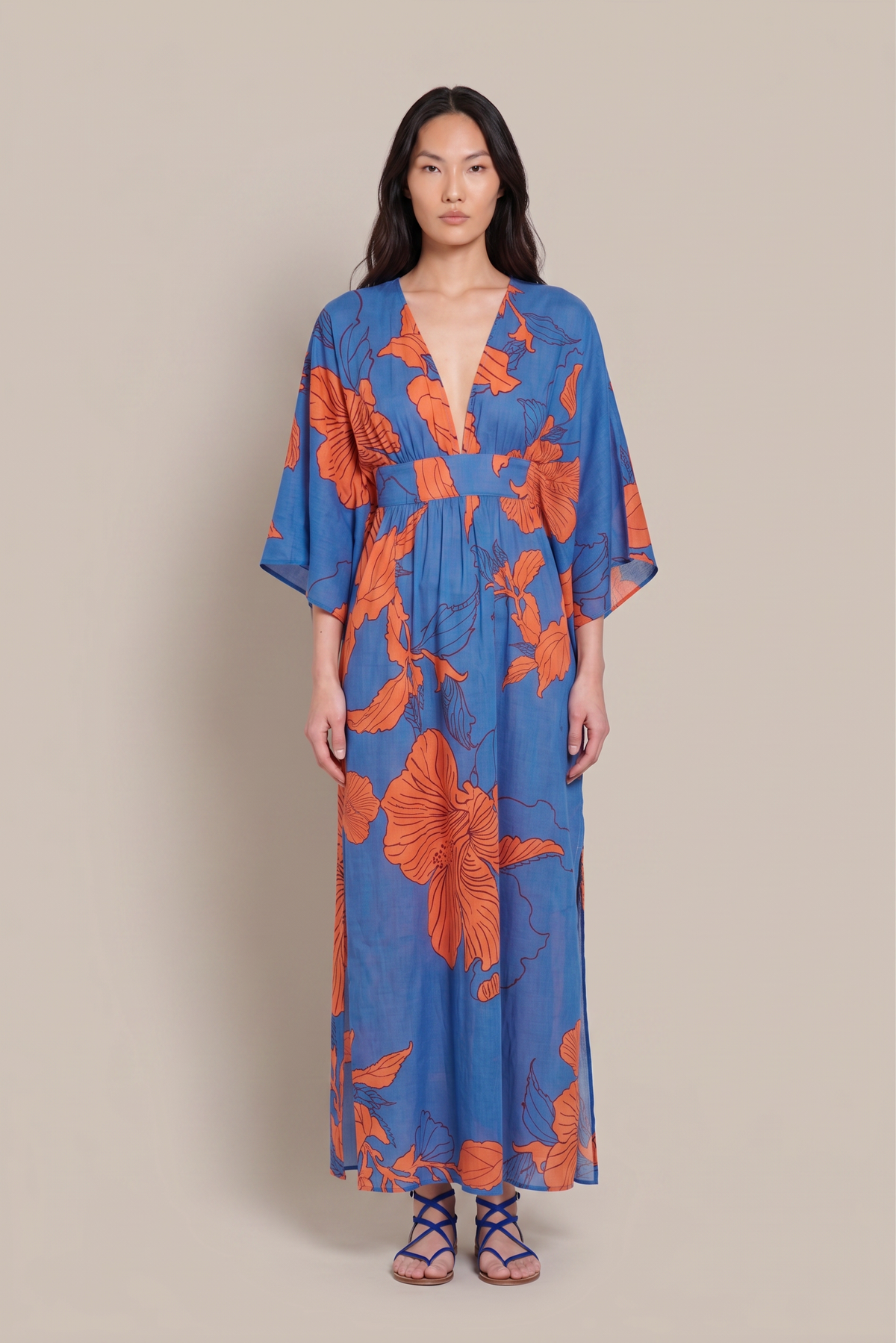 Blue Hibiscus kaftan – Kaftan Sol by Poupette St Barth, full-length front view with V-neck and waistband