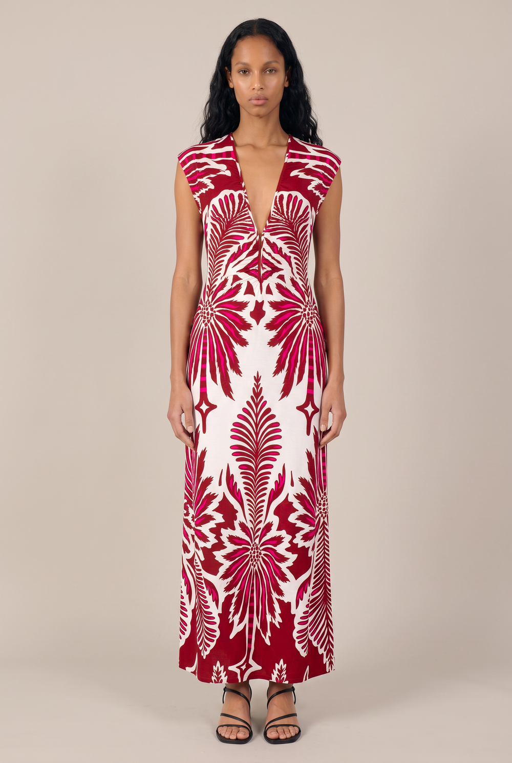 Bordo Cartagena long dress – Long Dress Nova by Poupette St Barth, front view with cap sleeves and v-neck