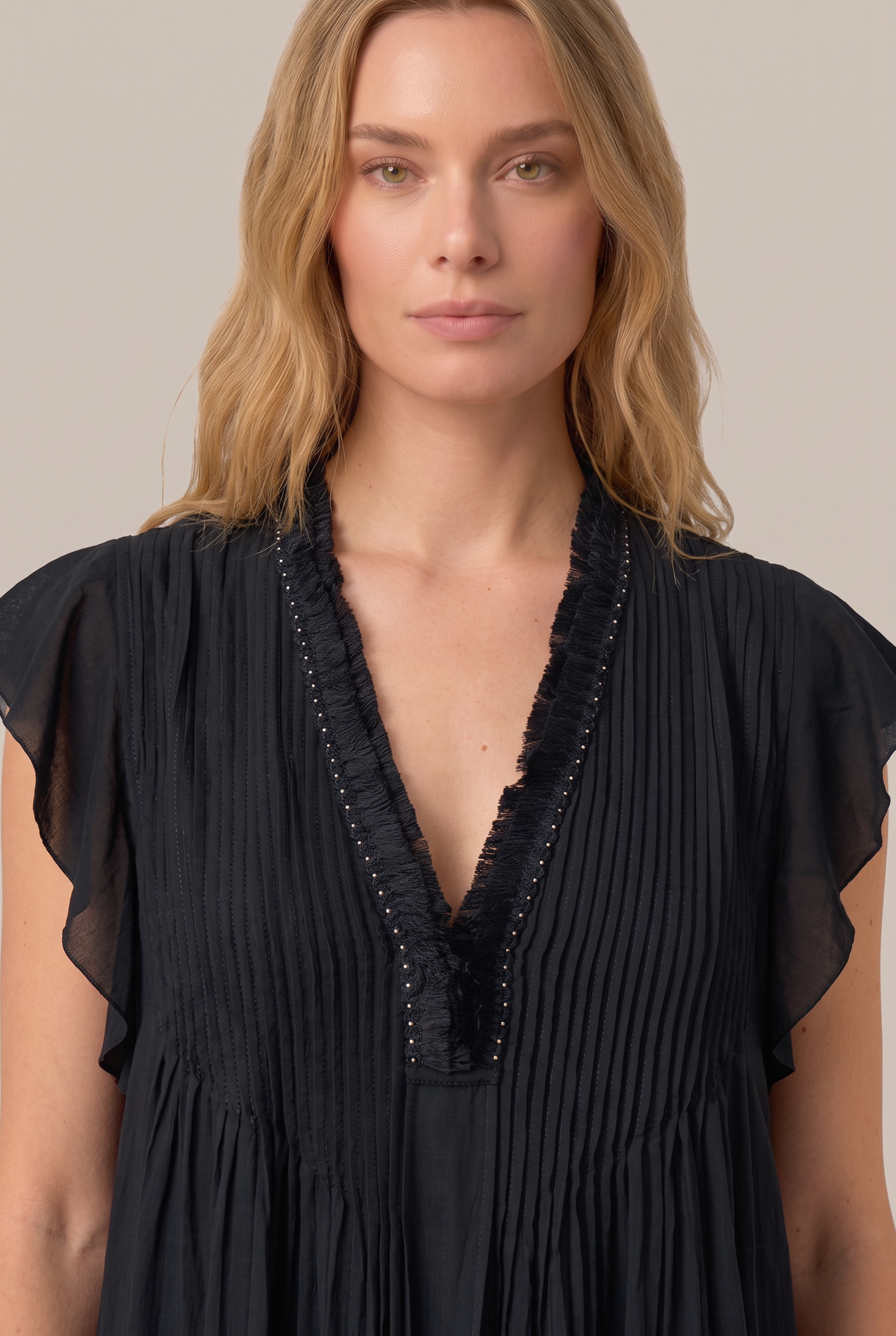 Black Mini Dress Sasha by Poupette St Barth, showing a stylish mini dress with a fitted silhouette and elegant design.