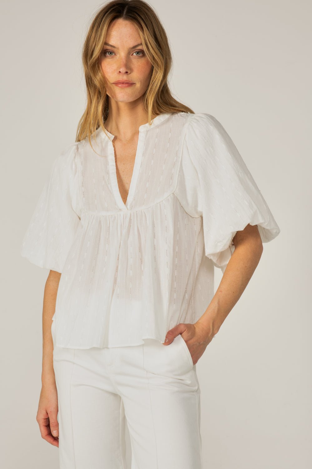 Natural White blouse – Blouse Flores by Poupette St Barth, fabric detail