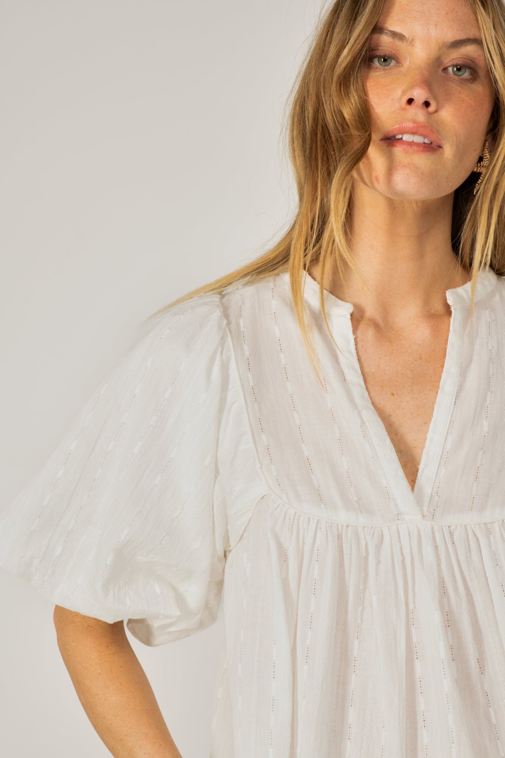Natural White blouse – Blouse Flores by Poupette St Barth, view 3