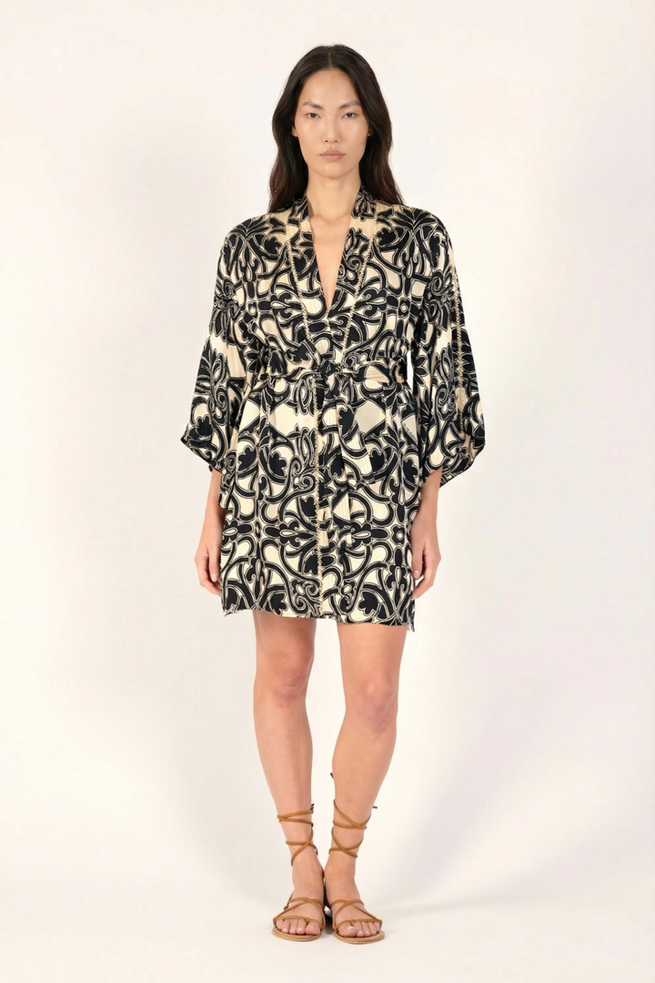 Black Mantra kimono – Kimono Luna by Poupette St Barth, front view