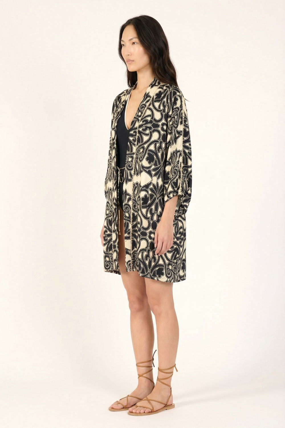 Black Mantra kimono – Kimono Luna by Poupette St Barth, view 3