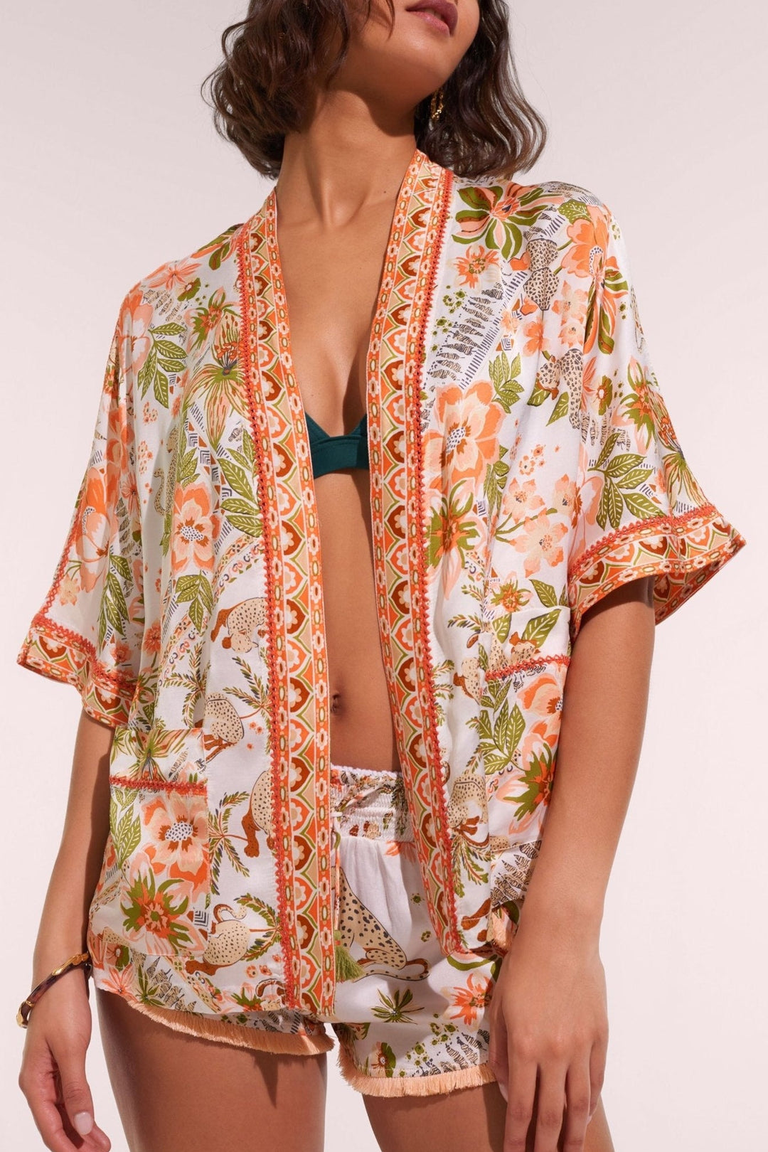 Pink Leo Foulard kimono – Kimono Bel by Poupette St Barth, front view
