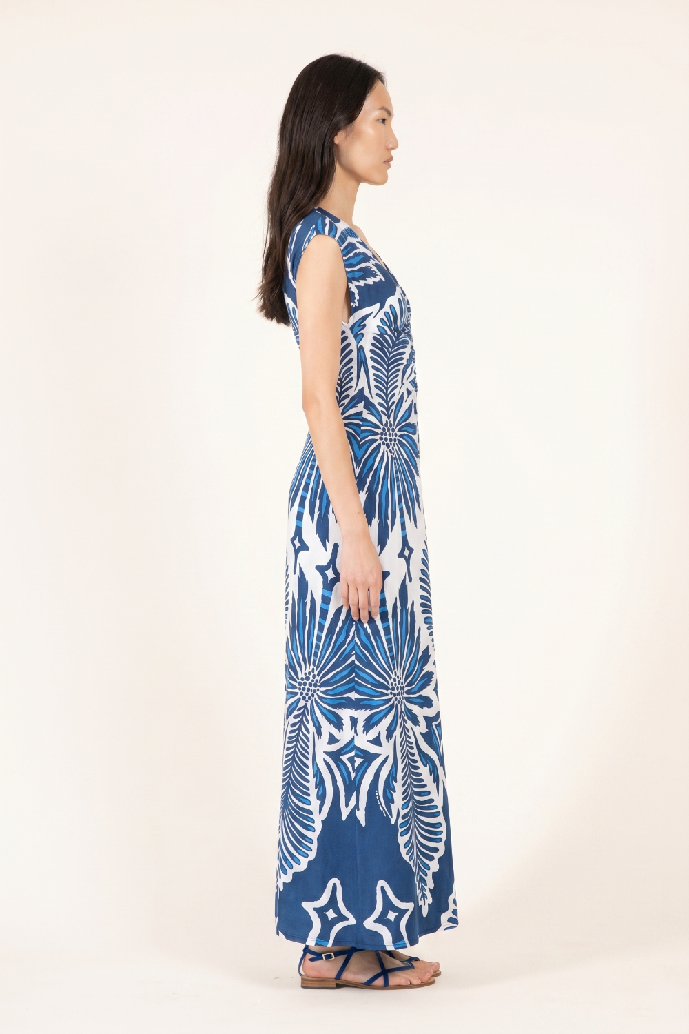 Navy Cartagena long dress – Long Dress Nova by Poupette St Barth, side view of the column silhouette