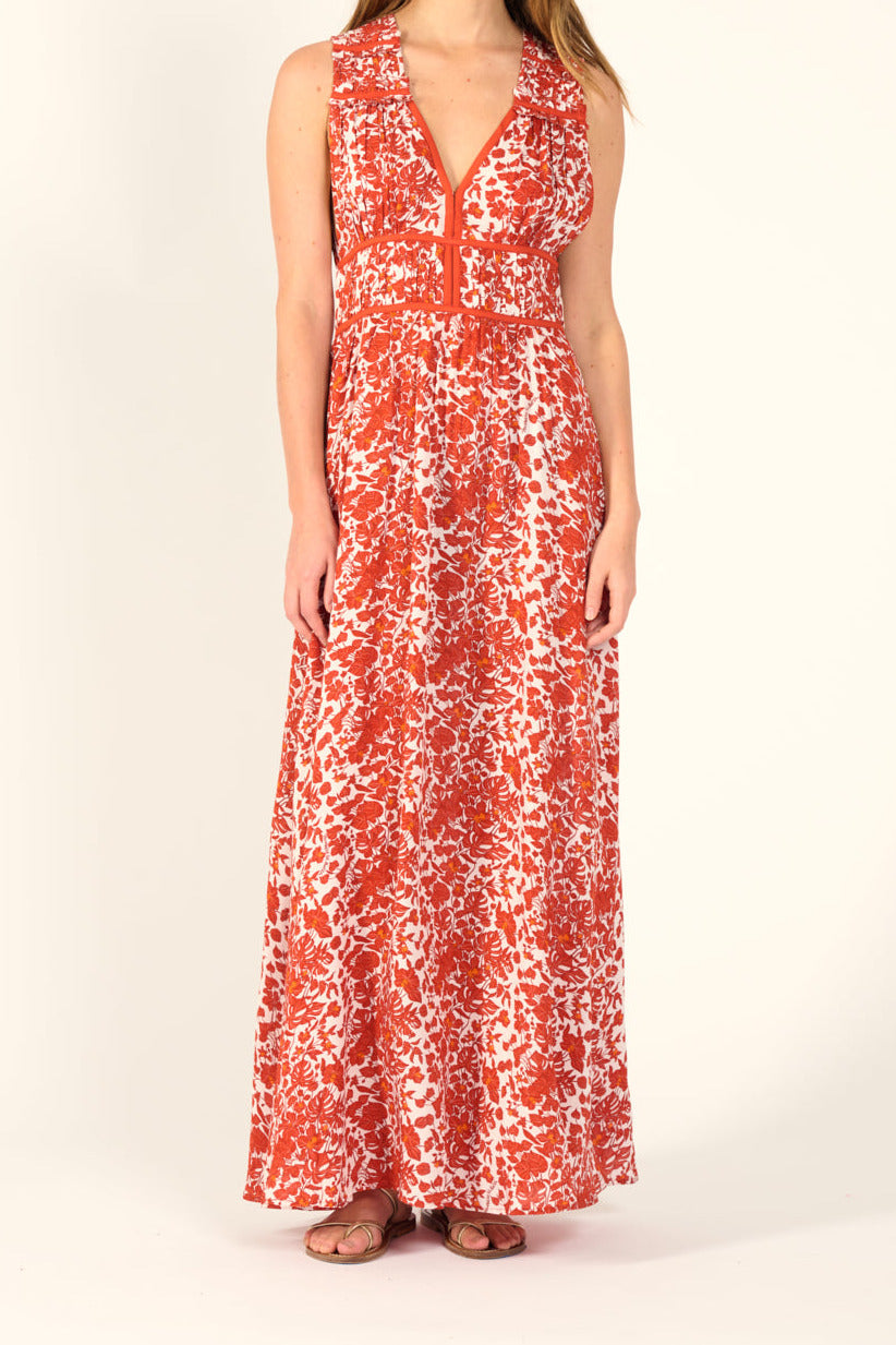 Long Chiara dress by Poupette St Barth in paprika Aquaflora with flowing viscose fabric, stylish and elegant for warm weather.