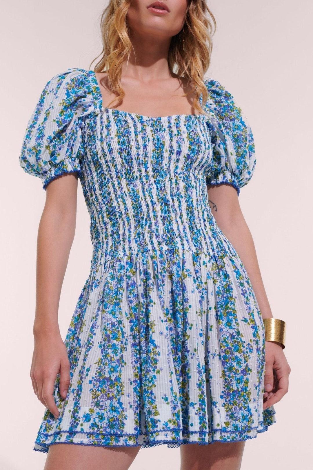 Blue Waves Flowers mini dress – Mini Dress Bertha by Poupette St Barth, front view