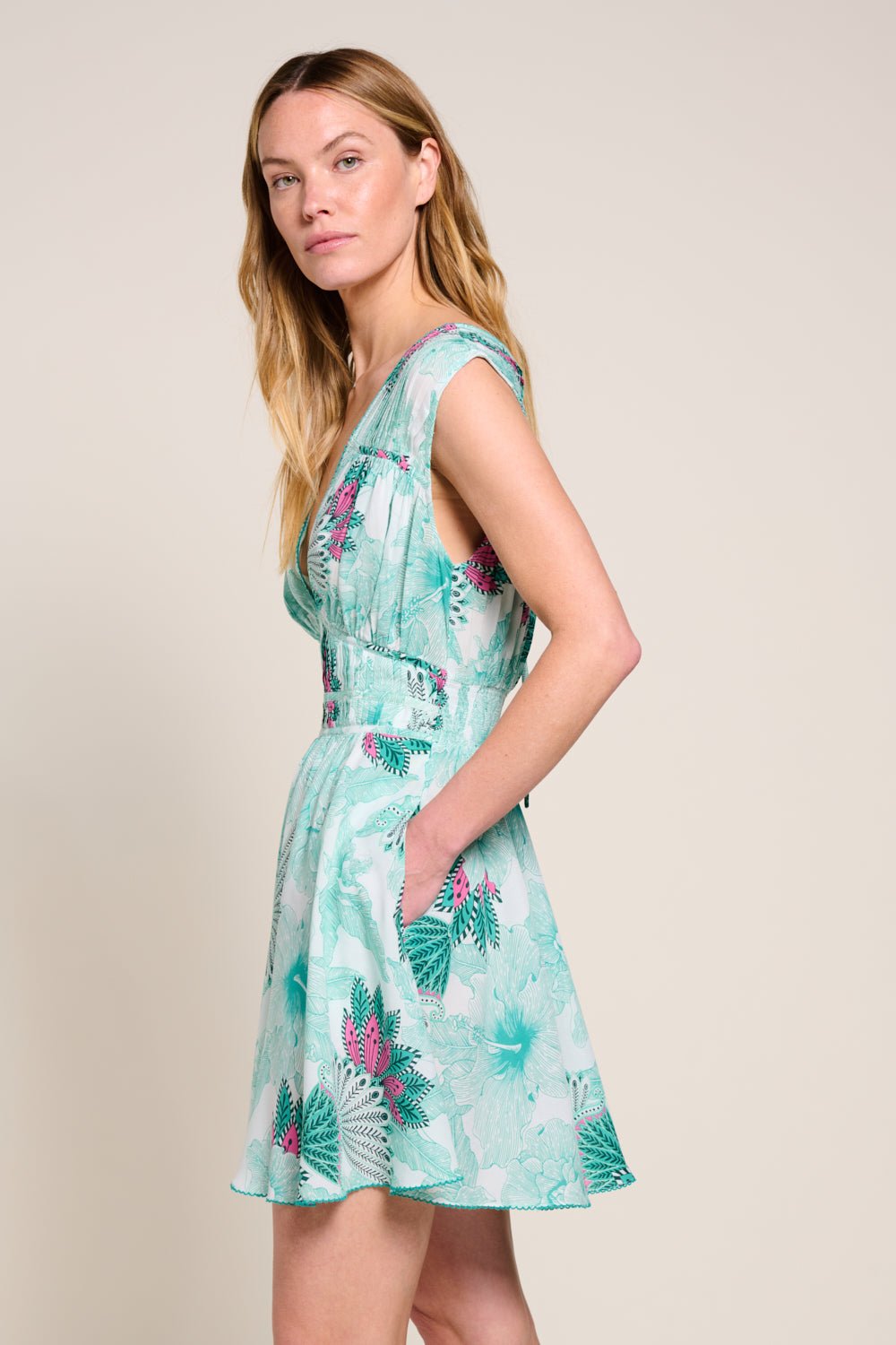 Green Padang mini dress – Mini Dress Ciao by Poupette St Barth, front view