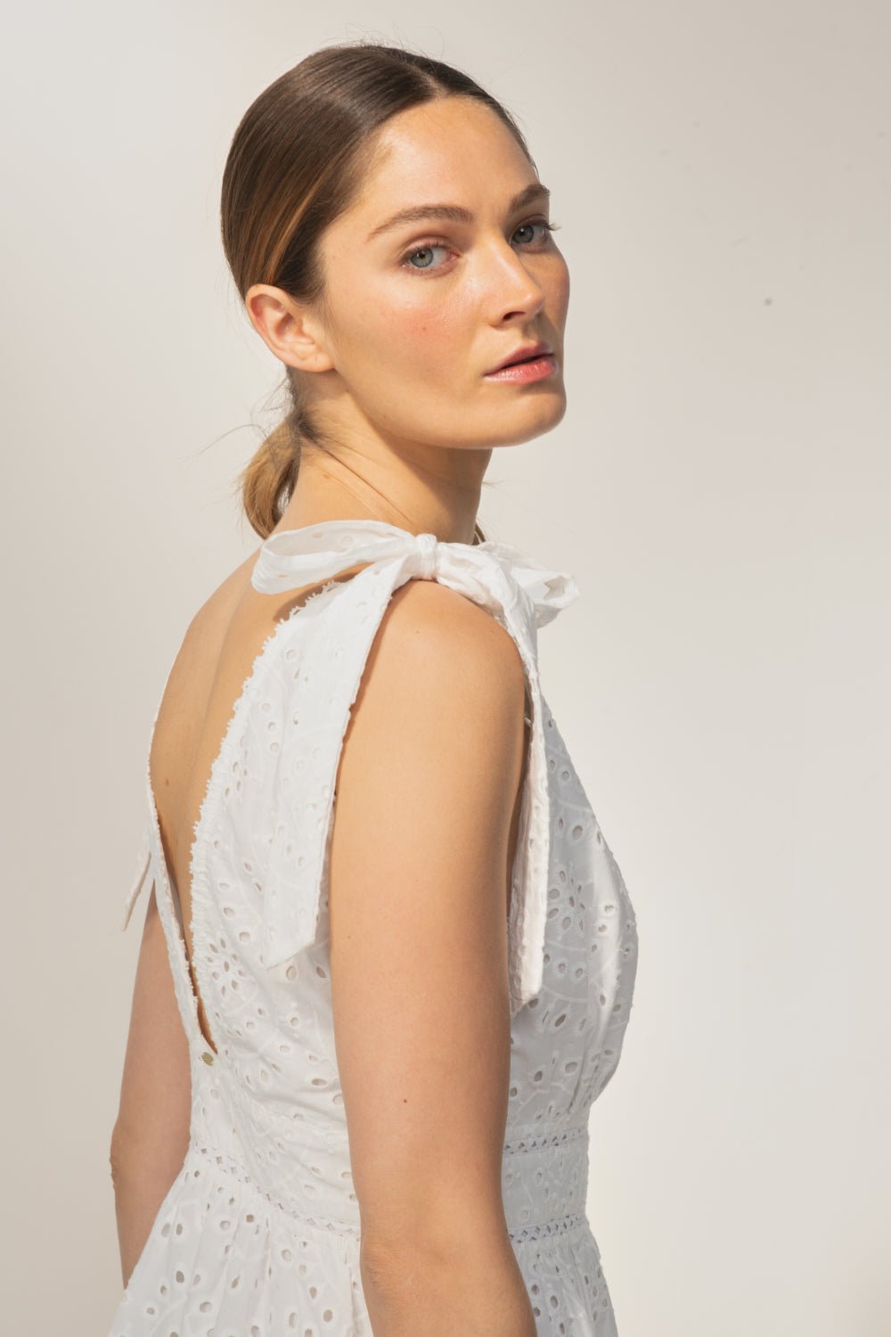 Natural White mini dress – Mini Dress Cara by Poupette St Barth, view 4