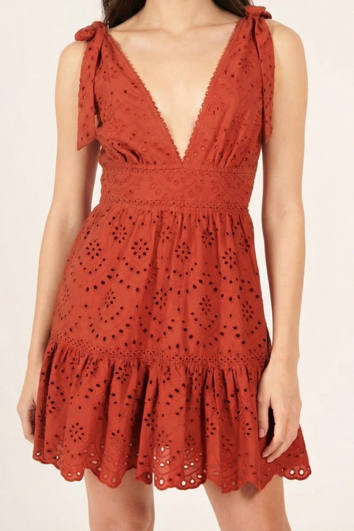Paprika mini dress – Mini Dress Cara by Poupette St Barth, front view with plunging V-neck and tie shoulders