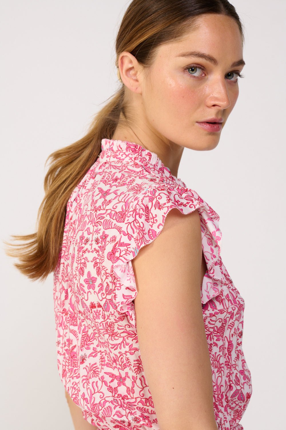 Pink Tiare mini dress – Mini Dress Callie by Poupette St Barth, fabric detail