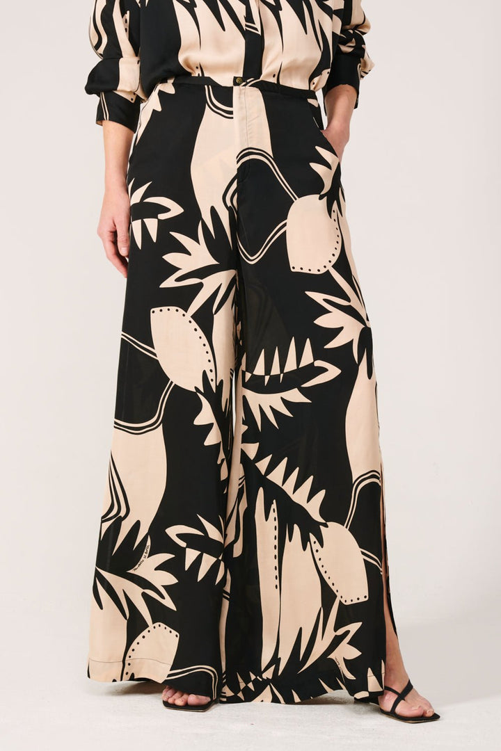 Black Oasis pants – Pant Clea by Poupette St Barth, view 5