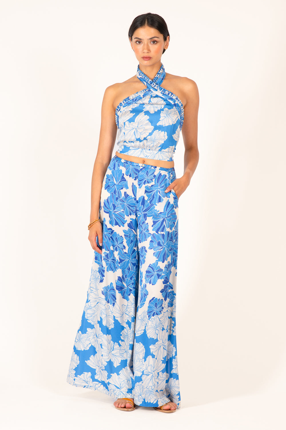 Blue Flower Bunch pants – Pant Clea by Poupette St Barth, view 2