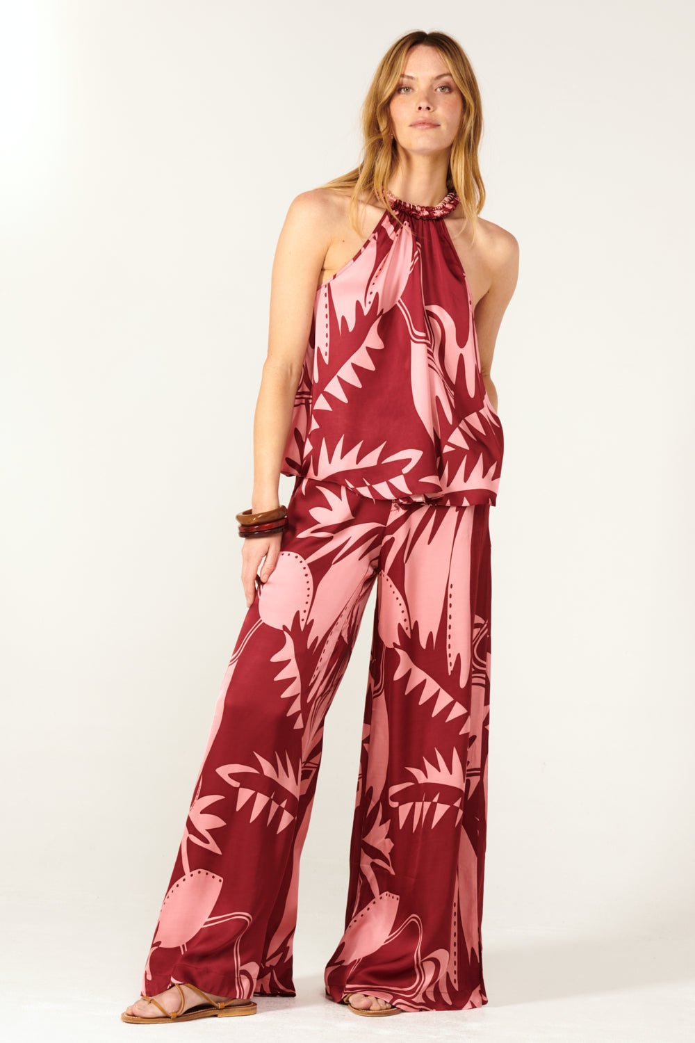 Poupette St Barth Bordo Oasis Pant Clea, stylish pants in deep bordo color with a relaxed fit and lightweight fabric.