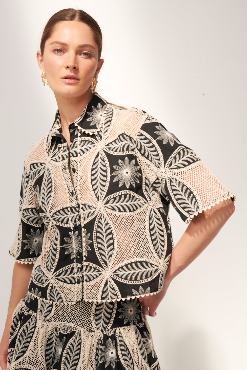 Black shirt – Shirt Java by Poupette St Barth, view 2