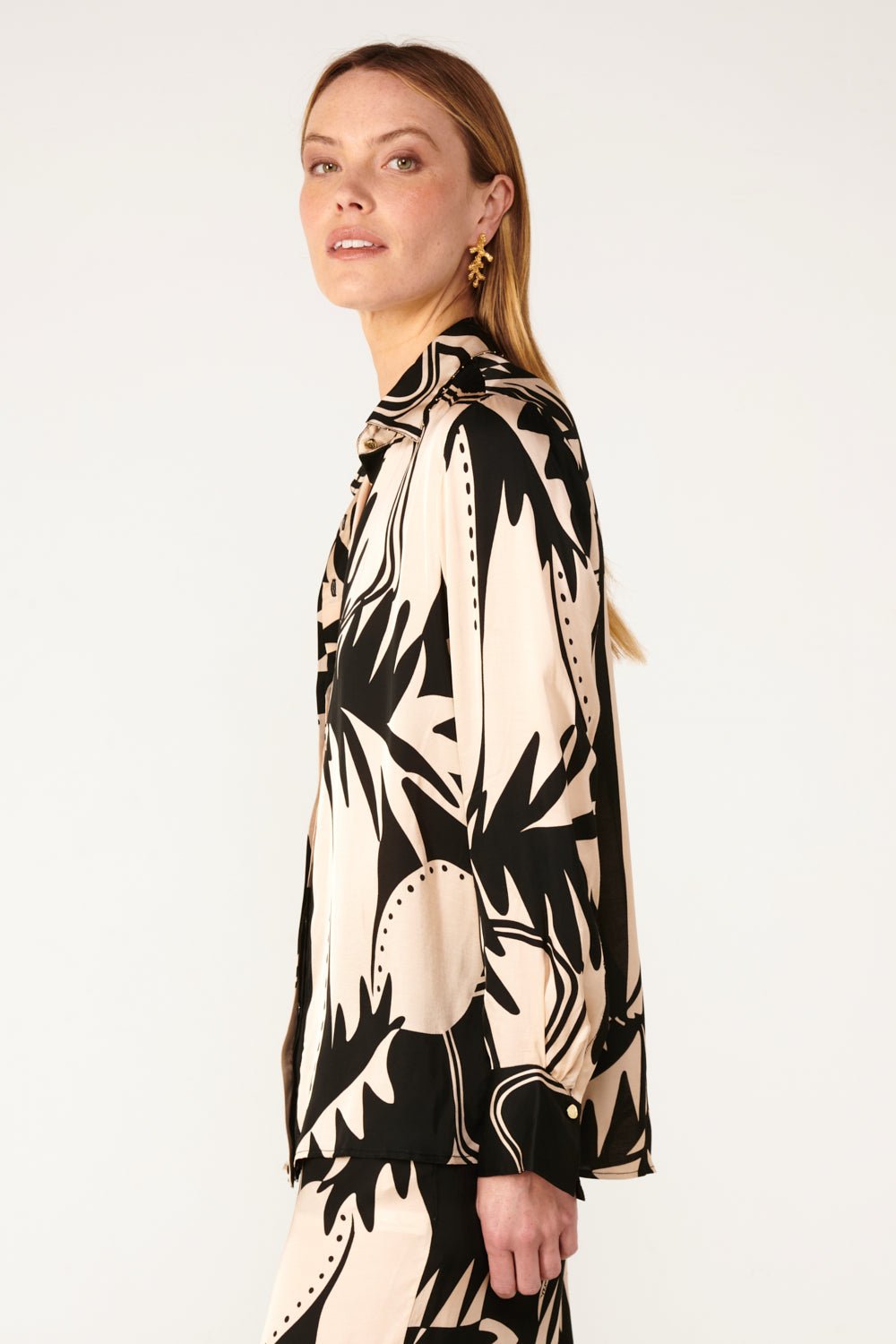 Black Oasis shirt – Shirt Eileen by Poupette St Barth, view 4