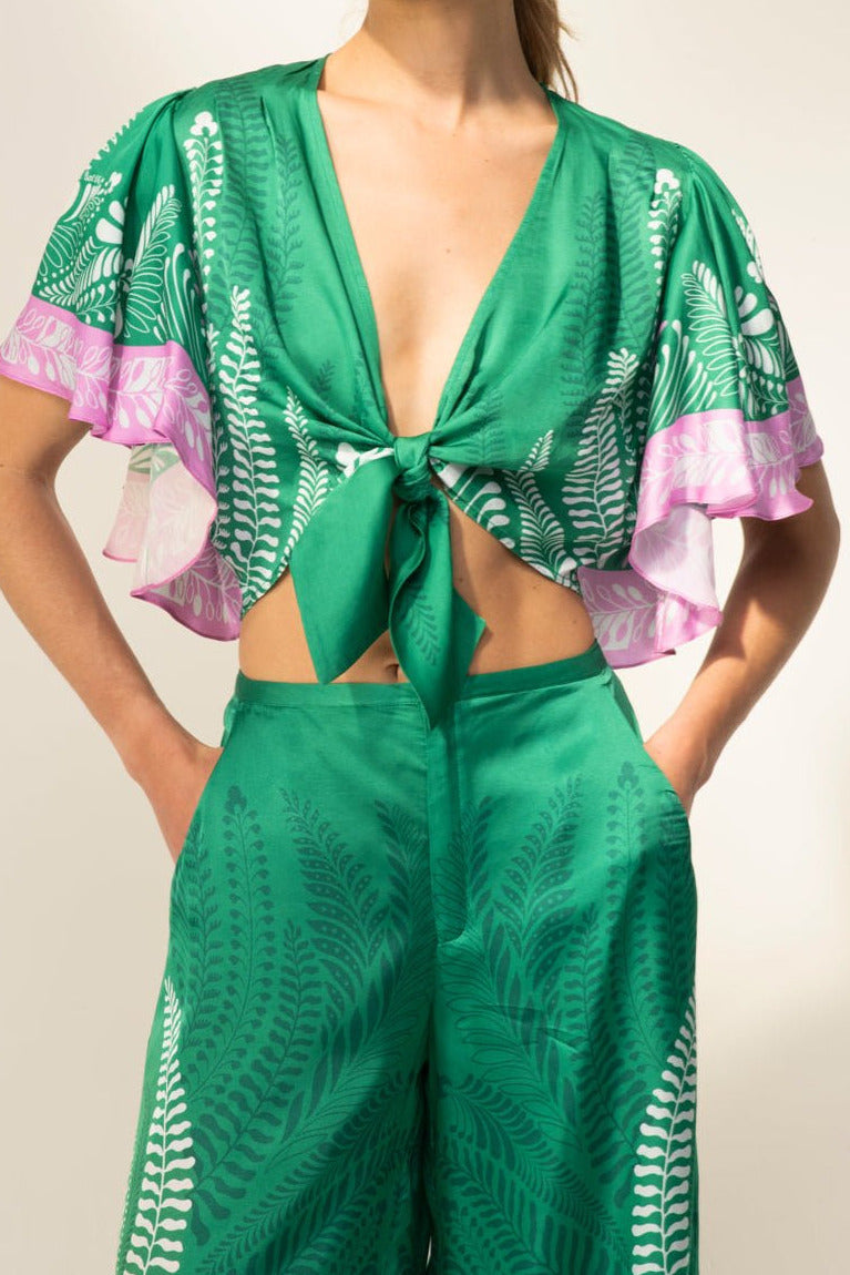 Green Oolong top – Top Rose by Poupette St Barth, front view with tie front and contrast sleeve border