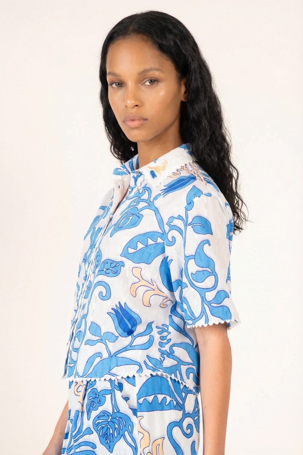 White Blue Ritual shirt – Shirt Java by Poupette St Barth, front view