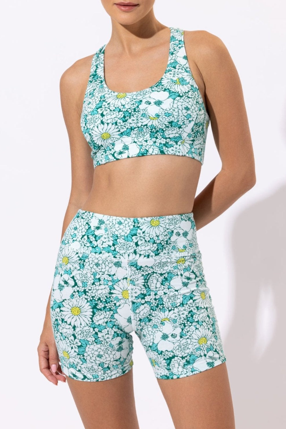 Green 70's Mid Garden shorts – Short Alexia by Poupette St Barth, front view