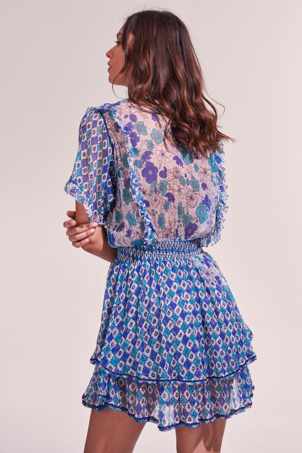 Robe Courte Alyson - White Green Diagonal Batik